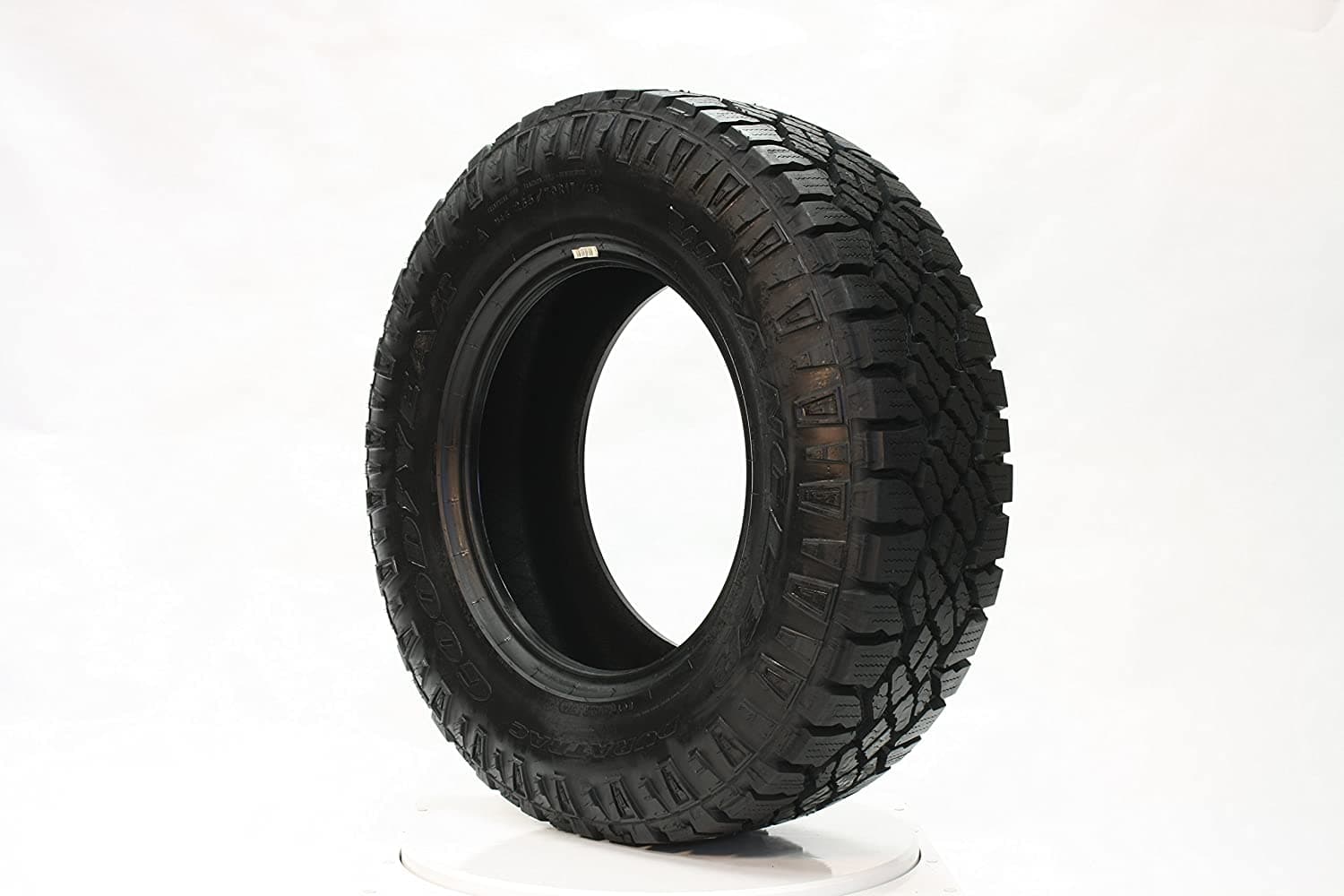 Goodyear-Wrangler-DuraTrac-Radial-LT27565R18-123Q.jpg